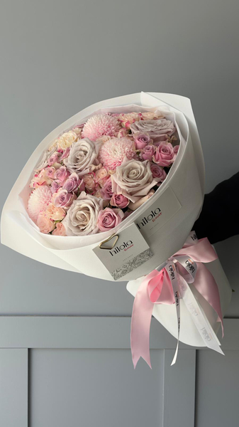 Leila, Menta ve Reflex – Lila Pastel Romantizm