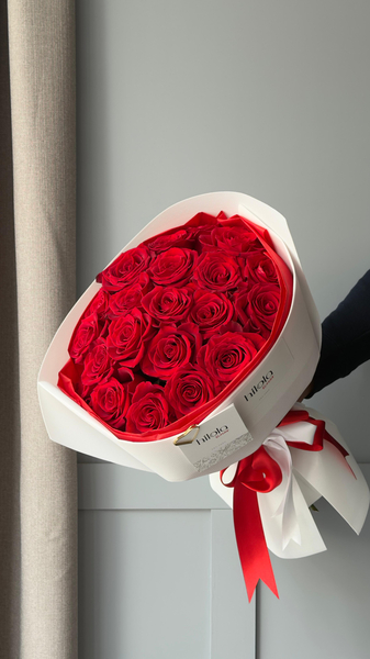 21 Kırmızı Freedom Gül – Zarif Aşk