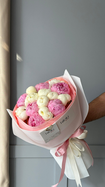 Beyaz ve Pembe Şakayık – Zarif Uyumu