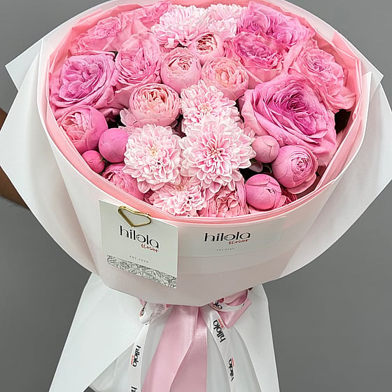 Pink Dream – Rhoslyn Rose and Chrysanthemum Bouquet