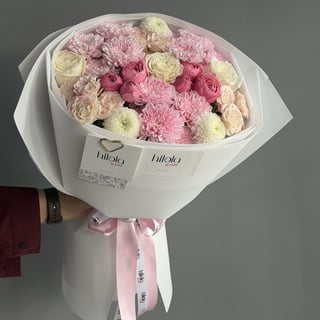 Pastel Pembe Çardak Gülü ve Krizantem Buketi – Narin Zarafet — hazırlanan buket fotoğrafı 3