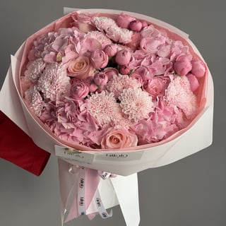 Pembe Ortanca, Güller ve Altaj Krizantem – Pink Rêverie — hazırlanan buket fotoğrafı 1